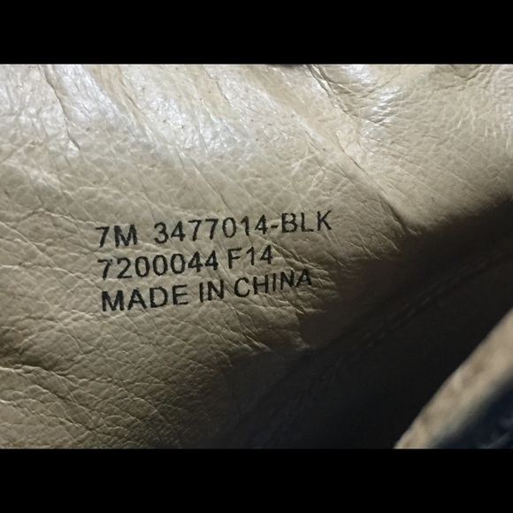 Frye "Regina" Wedge Ankle Boots Black Leather 7M - Picture 11 of 12